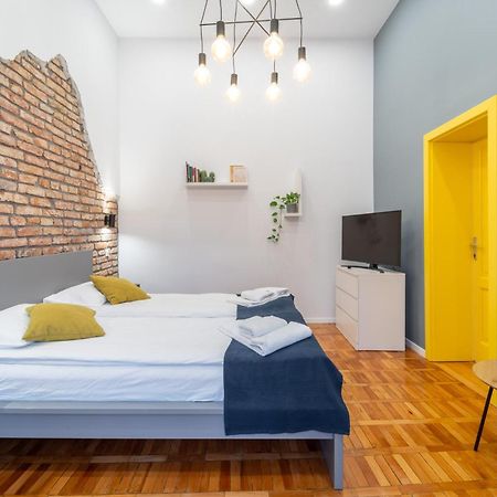 5 Star Luxury Studio-Old Town Center Cluj-Napoca Ngoại thất bức ảnh